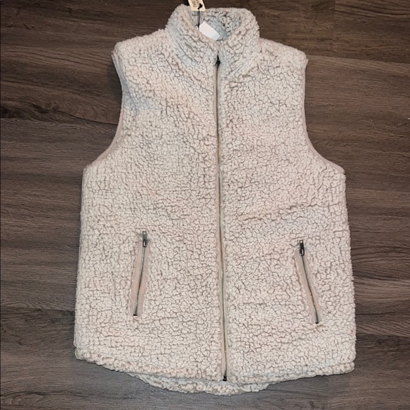 NWT Thread & Supply Cream Sherpa Vest - Picture 2 of 7